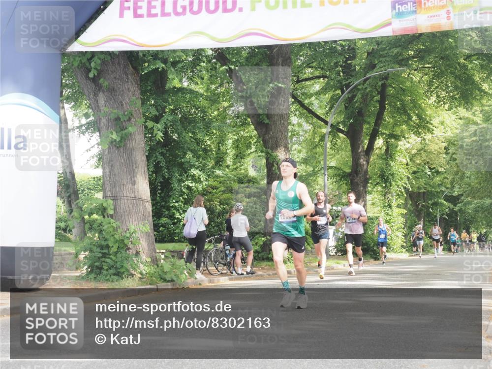 29.06.2025 - hella hamburg halbmarathon KatJ http://msf.ph/oto/8302163 29.06.2025 10:14:09 Zwischen KM18-KM19  meine-sportfotos.de