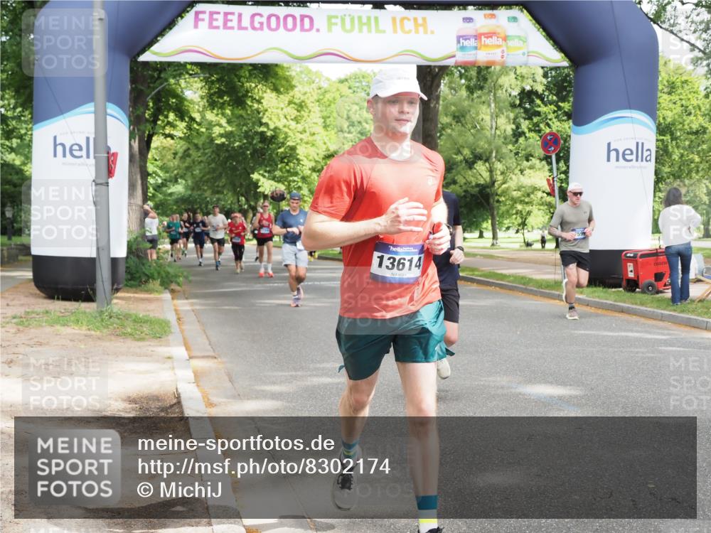 29.06.2025 - hella hamburg halbmarathon MichiJ http://msf.ph/oto/8302174 29.06.2025 10:34:48 Zwischen KM18-KM19 1604, 3087, 5459, 5532, 6421, 6691, 6978, 7599, 7908, 8482, 8981, 9386, 9529, 9786, 11185, 12651, 13614, 13698, 13728, 14045, 14415, 15149, 15451, 15611, 15684, 15741, 15973, 17669, 17718, 19209 meine-sportfotos.de
