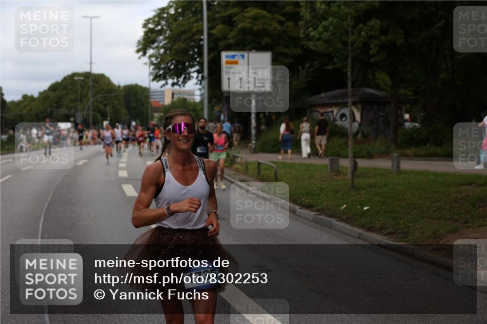29.06.2025 - hella hamburg halbmarathon Yannick Fuchs http://msf.ph/oto/8302253 29.06.2025 10:37:37 20KM 1735, 2653, 3697, 3928, 4080, 4229, 4318, 5124, 5477, 7026, 7508, 7635, 10099, 10237, 10251, 11177, 12153, 12723, 12776, 13398, 13746, 13807, 14201, 14210, 14484, 14849, 15328, 15706, 15851, 15921, 16314, 16338, 16997, 18004, 18274, 18304, 18449, 18987, 19009, 19038, 19051, 19229 meine-sportfotos.de