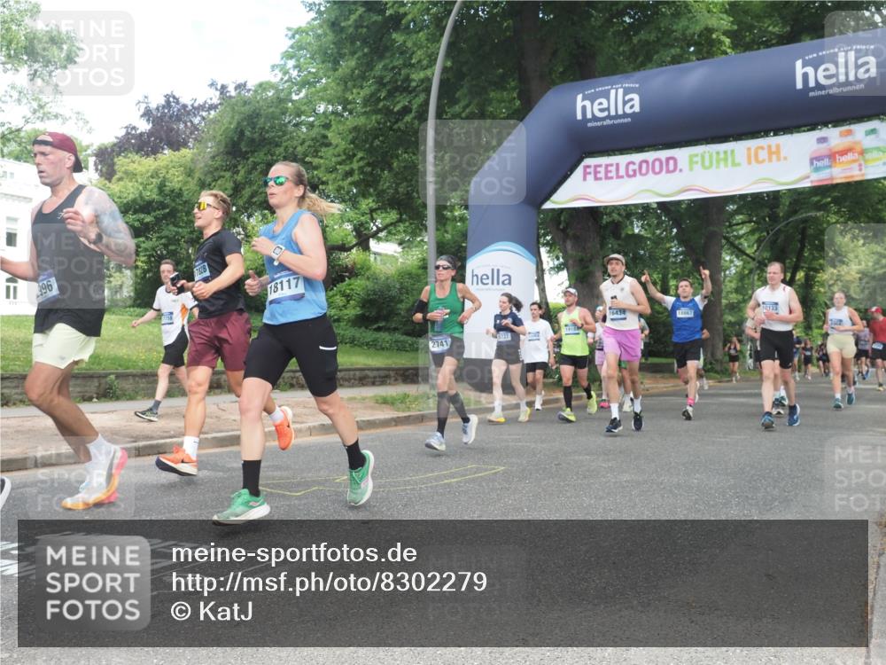 29.06.2025 - hella hamburg halbmarathon KatJ http://msf.ph/oto/8302279 29.06.2025 10:43:28 Zwischen KM18-KM19 1972, 2083, 2741, 2982, 2996, 4152, 4594, 4813, 5418, 7037, 7547 meine-sportfotos.de