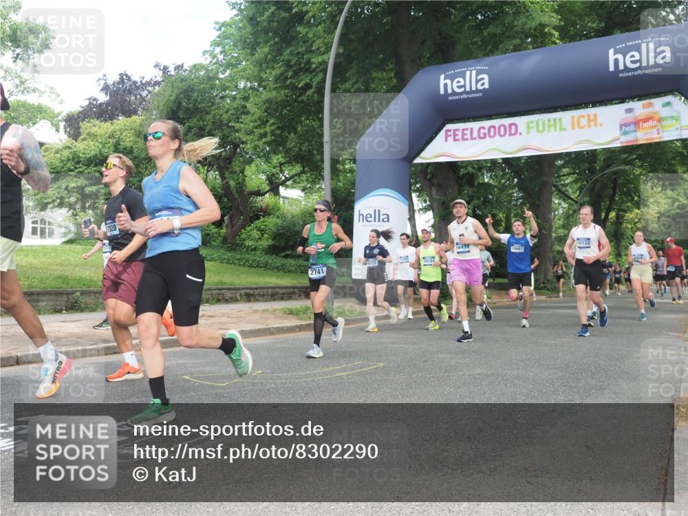 29.06.2025 - hella hamburg halbmarathon KatJ http://msf.ph/oto/8302290 29.06.2025 10:43:28 Zwischen KM18-KM19 1972, 2083, 2741, 2982, 2996, 4152, 4594, 4813, 5418, 7037, 7547 meine-sportfotos.de