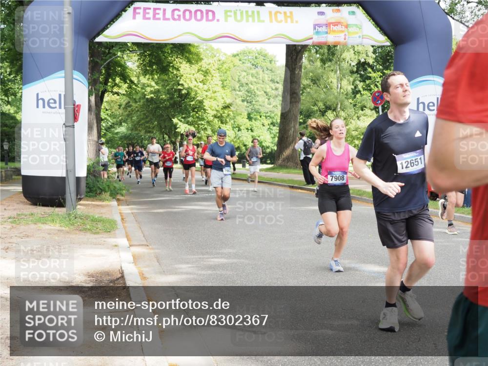 29.06.2025 - hella hamburg halbmarathon MichiJ http://msf.ph/oto/8302367 29.06.2025 10:34:49 Zwischen KM18-KM19 1604, 3087, 5459, 5532, 6421, 6978, 7599, 7908, 7962, 8482, 9386, 9529, 9786, 11185, 12651, 13614, 13728, 14415, 15149, 15611, 15684, 15741, 15973, 17669, 17718, 19209 meine-sportfotos.de