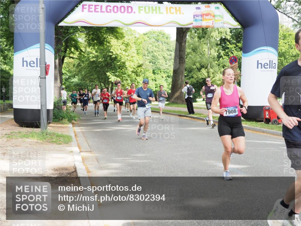 29.06.2025 - hella hamburg halbmarathon MichiJ http://msf.ph/oto/8302394 29.06.2025 10:34:49 Zwischen KM18-KM19 1604, 3087, 5459, 5532, 6421, 6978, 7599, 7908, 7962, 8482, 9386, 9529, 9786, 11185, 12651, 13614, 13728, 14415, 15149, 15611, 15684, 15741, 15973, 17669, 17718, 19209 meine-sportfotos.de