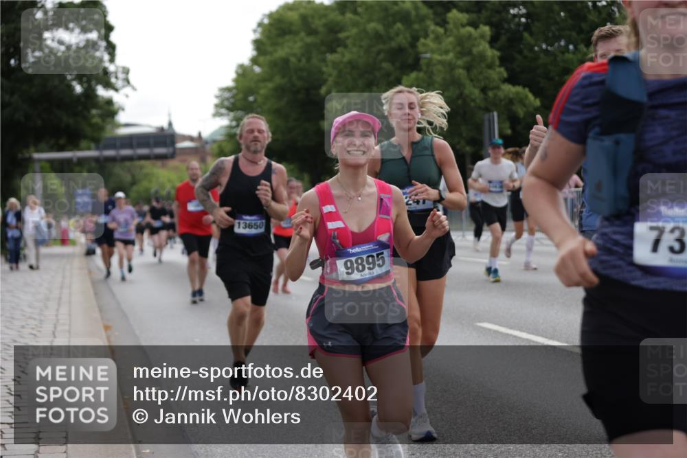29.06.2025 - hella hamburg halbmarathon Jannik Wohlers http://msf.ph/oto/8302402 29.06.2025 10:37:24 Lombardsbrücke 1475, 1578, 1799, 1985, 2199, 2853, 3230, 3246, 5139, 5522, 5875, 6243, 6362, 7244, 7321, 7350, 7696, 8985, 9247, 9288, 9895, 10159, 10506, 10836, 11087, 11164, 11456, 11457, 11543, 11882, 12242, 12254, 12472, 12824, 13650, 14018, 15002, 15418, 15511, 16211, 16360, 16680, 17389, 17793, 17798, 18317, 18319 meine-sportfotos.de
