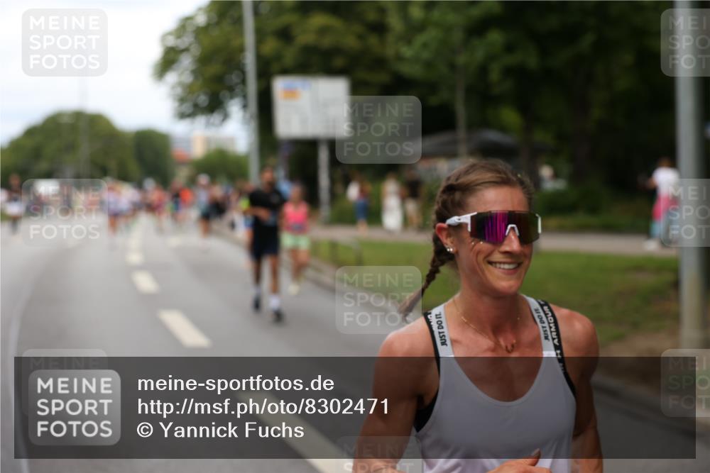 29.06.2025 - hella hamburg halbmarathon Yannick Fuchs http://msf.ph/oto/8302471 29.06.2025 10:37:37 20KM 1735, 2653, 3697, 3928, 4080, 4229, 4318, 5124, 5477, 7026, 7508, 7635, 10099, 10237, 10251, 11177, 12153, 12723, 12776, 13398, 13746, 13807, 14201, 14210, 14484, 14849, 15328, 15706, 15851, 15921, 16314, 16338, 16997, 18004, 18274, 18304, 18449, 18987, 19009, 19038, 19051, 19229 meine-sportfotos.de