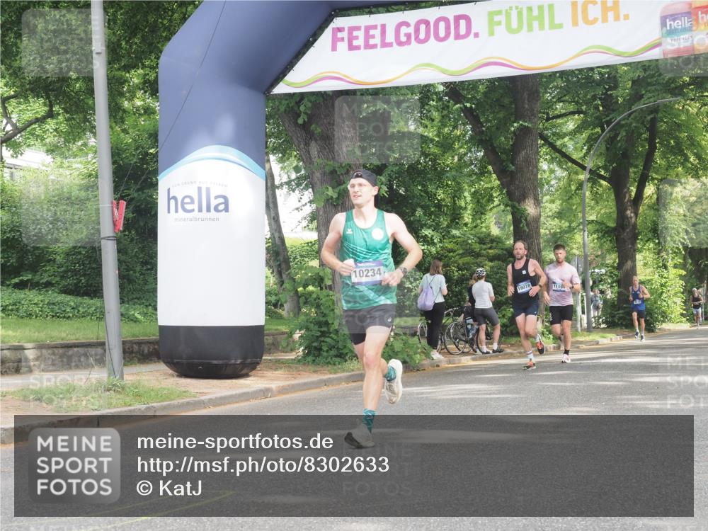 29.06.2025 - hella hamburg halbmarathon KatJ http://msf.ph/oto/8302633 29.06.2025 10:14:11 Zwischen KM18-KM19  meine-sportfotos.de