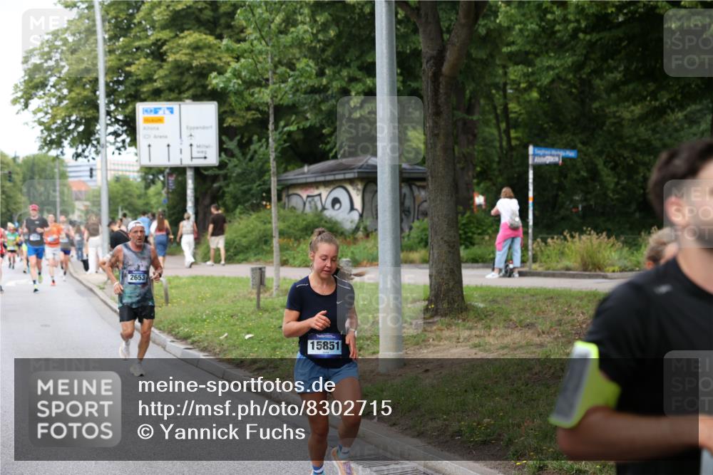 29.06.2025 - hella hamburg halbmarathon Yannick Fuchs http://msf.ph/oto/8302715 29.06.2025 10:37:42 20KM 2653, 3109, 3124, 3697, 3928, 4080, 4229, 4318, 5477, 7026, 7508, 7635, 8664, 9114, 10099, 10237, 10251, 10493, 11177, 12153, 12723, 12776, 13398, 13746, 13807, 14201, 14210, 14484, 14849, 15706, 15851, 15921, 16314, 16338, 16997, 17391, 17403, 18274, 18449, 18987, 19009, 19038, 19051, 19229 meine-sportfotos.de