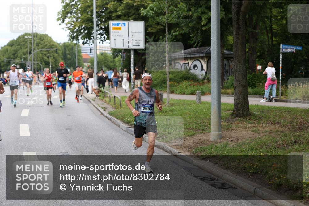 29.06.2025 - hella hamburg halbmarathon Yannick Fuchs http://msf.ph/oto/8302784 29.06.2025 10:37:43 20KM 2653, 3109, 3124, 3697, 3928, 4080, 4229, 4318, 5477, 7026, 7508, 7635, 8664, 9114, 10099, 10237, 10251, 10493, 11177, 12153, 12723, 12776, 13398, 13746, 13807, 14201, 14210, 14484, 14849, 15706, 15851, 15921, 16314, 16338, 16997, 17391, 17403, 18274, 18449, 18987, 19009, 19038, 19051, 19229 meine-sportfotos.de