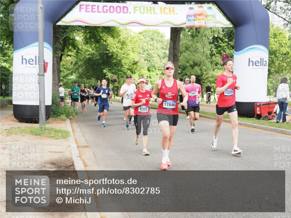 29.06.2025 - hella hamburg halbmarathon MichiJ http://msf.ph/oto/8302785 29.06.2025 10:34:53 Zwischen KM18-KM19 5459, 7599, 7908, 7962, 8852, 9305, 9529, 12651, 13223, 13614, 13728, 14618, 14619, 15149, 15611, 15741, 15973, 17846, 18118, 18797 meine-sportfotos.de