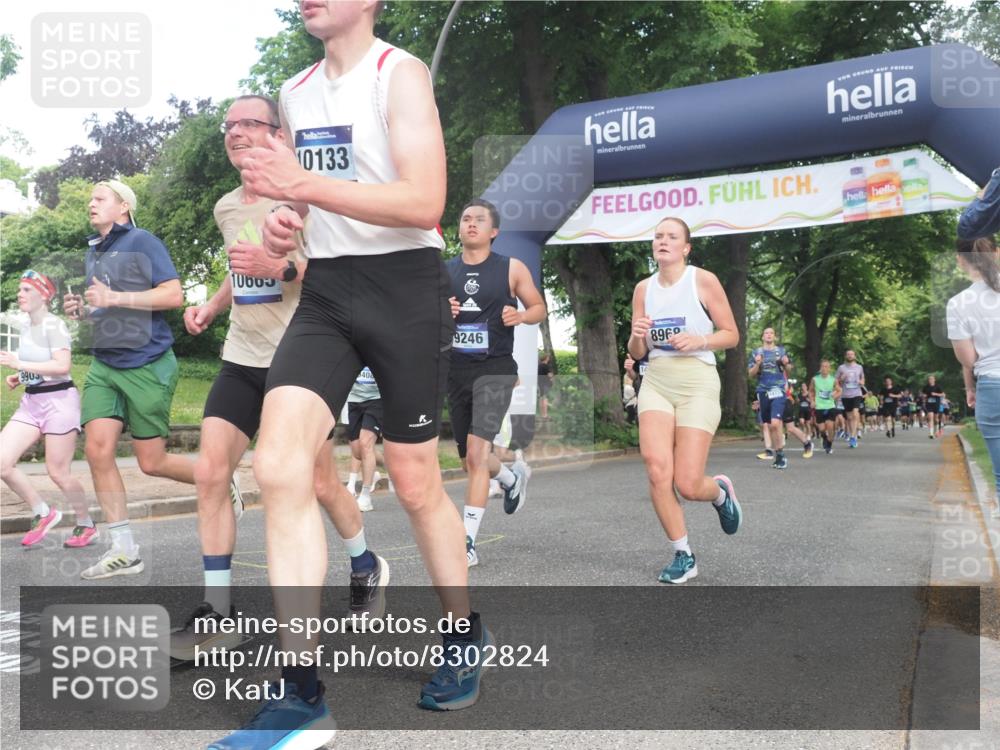 29.06.2025 - hella hamburg halbmarathon KatJ http://msf.ph/oto/8302824 29.06.2025 10:43:31 Zwischen KM18-KM19 1972, 2083, 2250, 2741, 2982, 2996, 4594, 4813, 5492, 7547 meine-sportfotos.de