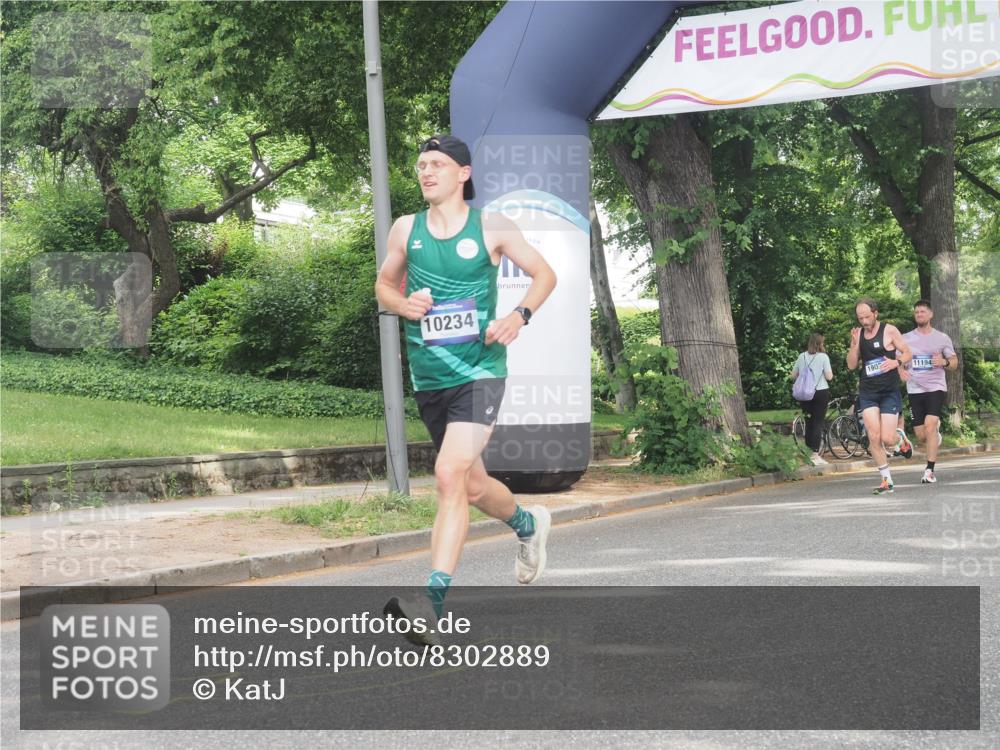 29.06.2025 - hella hamburg halbmarathon KatJ http://msf.ph/oto/8302889 29.06.2025 10:14:11 Zwischen KM18-KM19  meine-sportfotos.de