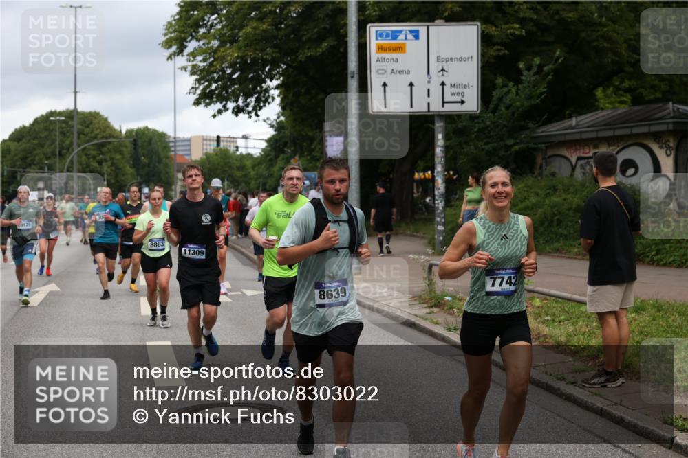 29.06.2025 - hella hamburg halbmarathon Yannick Fuchs http://msf.ph/oto/8303022 29.06.2025 10:50:01 20KM 1130, 1180, 1877, 2378, 2982, 3042, 3048, 4594, 4813, 4951, 5287, 5465, 5721, 5744, 6759, 7646, 7742, 8255, 8311, 8330, 8639, 8863, 9361, 9562, 9622, 11143, 11309, 11554, 11638, 11870, 12196, 12515, 12858, 13474, 14363, 14461, 15134, 16008, 16009, 16043, 16375, 16434, 16625, 17468, 17615, 18117, 18125, 18212, 18325, 18340, 18495, 18531, 18634, 18966, 19152 meine-sportfotos.de