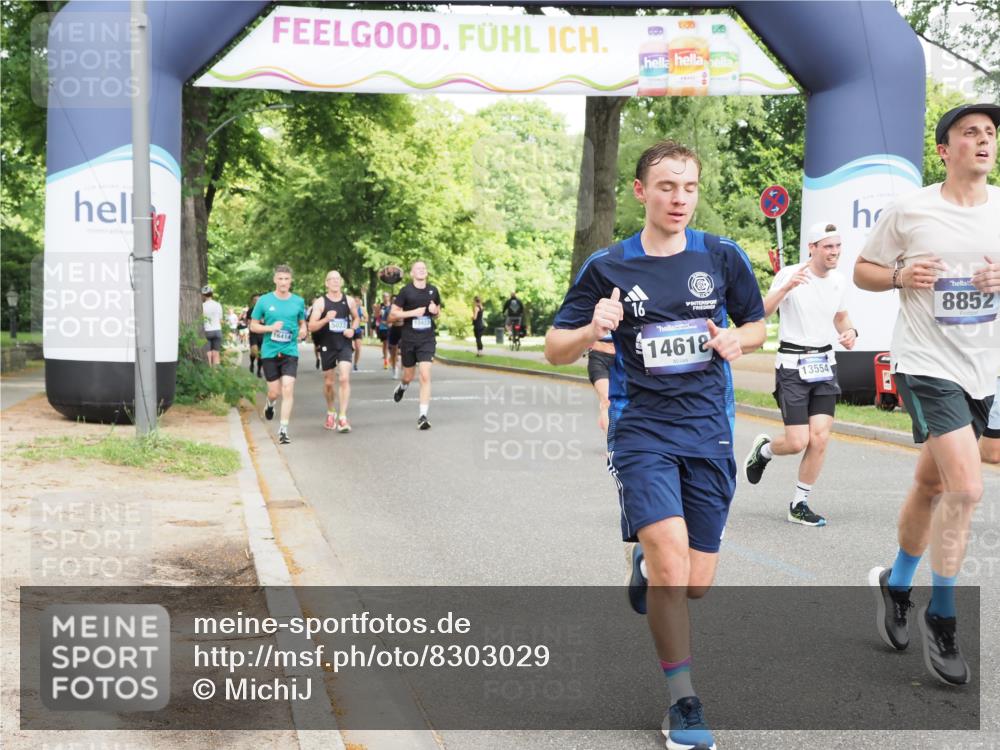 29.06.2025 - hella hamburg halbmarathon MichiJ http://msf.ph/oto/8303029 29.06.2025 10:34:57 Zwischen KM18-KM19 1689, 1942, 5022, 5650, 6203, 7480, 7962, 8852, 9305, 10423, 13223, 13554, 14618, 14619, 15026, 16414, 17846, 18118, 18797 meine-sportfotos.de