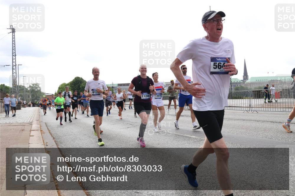 29.06.2025 - hella hamburg halbmarathon Lena Gebhardt http://msf.ph/oto/8303033 29.06.2025 10:37:13 Lombardsbrücke 2031, 617, 11246, 13970, 564, 1022, 1118, 1253, 1276, 1337, 1339, 1488, 1490, 1597, 1819, 1952, 1954, 2016, 2031, 2072, 2104, 2272, 2480, 2486, 2552, 2640, 3127, 3165, 3714, 3873, 3895, 4097, 4347, 4618, 4733, 4762, 4996, 5146, 5171, 5186, 5224, 5538, 5560, 5640, 5786, 5789, 5790, 5940, 6172, 6359, 6584, 6804, 6821, 7085, 7202, 7235, 7544, 7707, 7773, 7777, 7823, 8007, 8257, 8258, 8315, 8499, 8758, 8811, 8843, 8936, 8937, 9054, 9055, 9295, 9524 meine-sportfotos.de