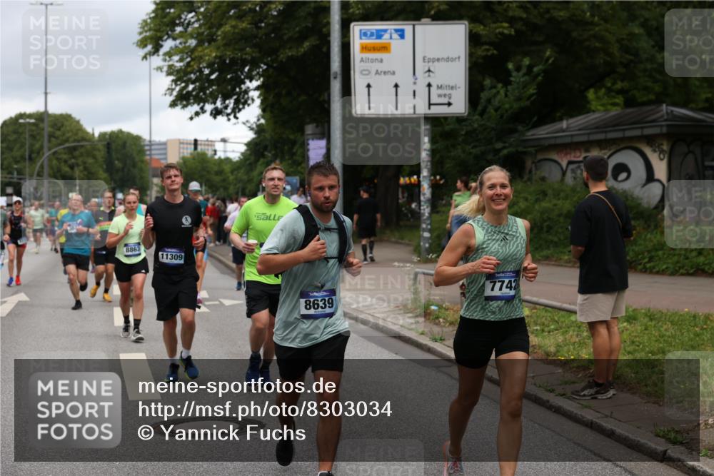 29.06.2025 - hella hamburg halbmarathon Yannick Fuchs http://msf.ph/oto/8303034 29.06.2025 10:50:01 20KM 1130, 1180, 1877, 2378, 2982, 3042, 3048, 4594, 4813, 4951, 5287, 5465, 5721, 5744, 6759, 7646, 7742, 8255, 8311, 8330, 8639, 8863, 9361, 9562, 9622, 11143, 11309, 11554, 11638, 11870, 12196, 12515, 12858, 13474, 14363, 14461, 15134, 16008, 16009, 16043, 16375, 16434, 16625, 17468, 17615, 18117, 18125, 18212, 18325, 18340, 18495, 18531, 18634, 18966, 19152 meine-sportfotos.de