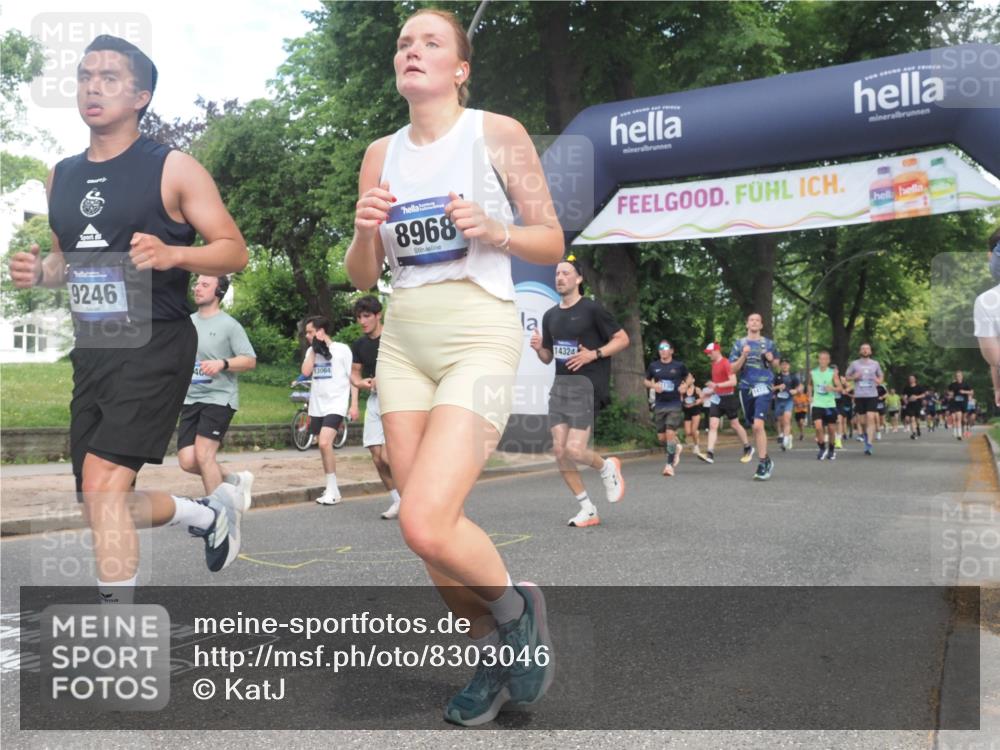 29.06.2025 - hella hamburg halbmarathon KatJ http://msf.ph/oto/8303046 29.06.2025 10:43:31 Zwischen KM18-KM19 1972, 2083, 2250, 2741, 2982, 2996, 4594, 4813, 5492, 7547 meine-sportfotos.de