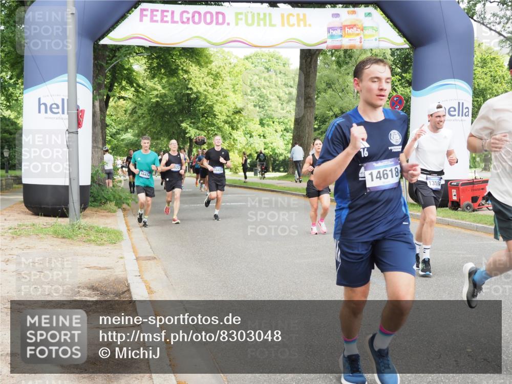 29.06.2025 - hella hamburg halbmarathon MichiJ http://msf.ph/oto/8303048 29.06.2025 10:34:57 Zwischen KM18-KM19 1689, 1942, 5022, 5650, 6203, 7480, 7962, 8852, 9305, 10423, 13223, 13554, 14618, 14619, 15026, 16414, 17846, 18118, 18797 meine-sportfotos.de