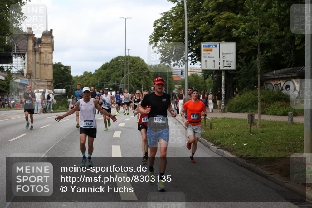29.06.2025 - hella hamburg halbmarathon Yannick Fuchs http://msf.ph/oto/8303135 29.06.2025 10:37:47 20KM 3109, 3116, 3124, 3697, 3928, 4080, 4229, 4318, 6495, 7026, 7508, 7635, 8664, 9114, 10099, 10237, 10251, 10493, 11177, 11778, 12153, 12623, 12657, 12723, 12776, 13398, 13746, 13807, 14201, 14210, 14484, 14849, 15706, 15921, 16314, 16338, 16997, 17391, 17403, 18274, 18449, 19009, 19038, 19051, 19229 meine-sportfotos.de