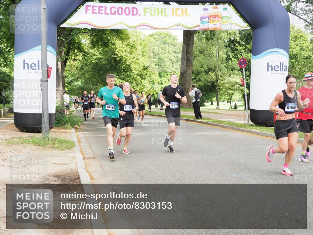 29.06.2025 - hella hamburg halbmarathon MichiJ http://msf.ph/oto/8303153 29.06.2025 10:34:58 Zwischen KM18-KM19 1689, 1942, 5022, 5650, 6203, 7480, 8852, 9305, 10423, 13223, 13554, 14618, 14619, 15026, 16414, 17846, 18118, 18797 meine-sportfotos.de
