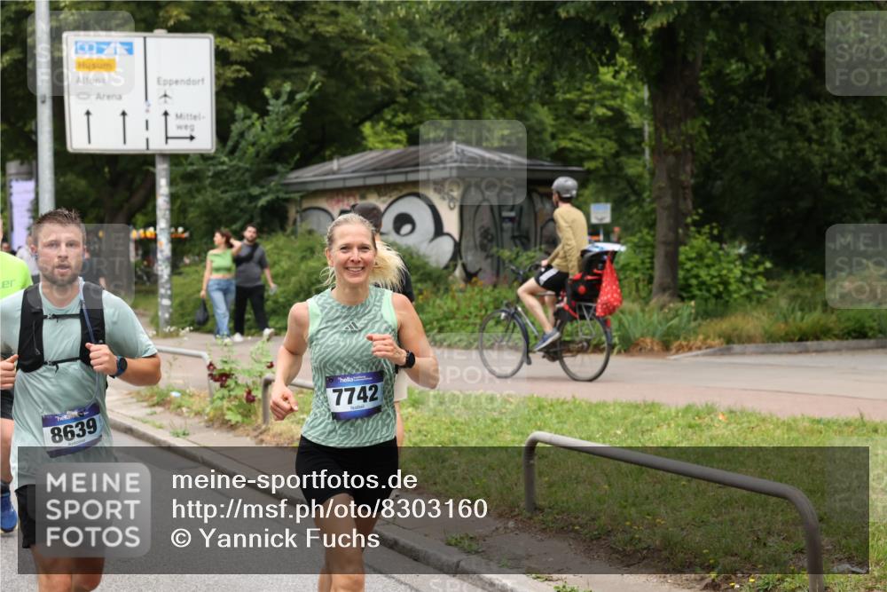 29.06.2025 - hella hamburg halbmarathon Yannick Fuchs http://msf.ph/oto/8303160 29.06.2025 10:50:02 20KM 1130, 1180, 1877, 2378, 2982, 3042, 3048, 4594, 4813, 4951, 5287, 5465, 5721, 5744, 6759, 7646, 7742, 8255, 8311, 8330, 8639, 8863, 9361, 9562, 9622, 11143, 11309, 11554, 11638, 11870, 12196, 12515, 12858, 13474, 14363, 14461, 15134, 16008, 16009, 16043, 16375, 16434, 16625, 17468, 18117, 18125, 18212, 18325, 18340, 18495, 18531, 18634, 18966, 19152 meine-sportfotos.de