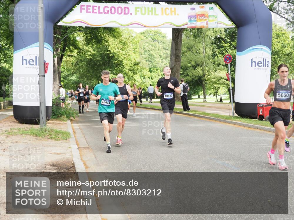 29.06.2025 - hella hamburg halbmarathon MichiJ http://msf.ph/oto/8303212 29.06.2025 10:34:58 Zwischen KM18-KM19 1689, 1942, 5022, 5650, 6203, 7480, 8852, 9305, 10423, 13223, 13554, 14618, 14619, 15026, 16414, 17846, 18118, 18797 meine-sportfotos.de