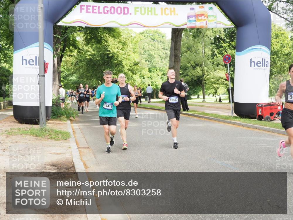 29.06.2025 - hella hamburg halbmarathon MichiJ http://msf.ph/oto/8303258 29.06.2025 10:34:59 Zwischen KM18-KM19 1689, 1942, 5022, 5650, 6203, 7480, 8852, 9305, 10423, 13223, 13554, 14618, 14619, 15026, 16414, 17846, 18118 meine-sportfotos.de
