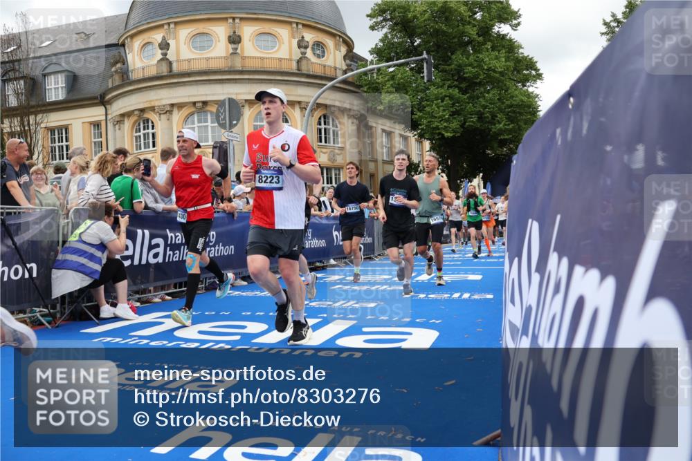 29.06.2025 - hella hamburg halbmarathon Strokosch-Dieckow http://msf.ph/oto/8303276 29.06.2025 10:54:19 Ziel 1267, 1442, 3103, 3177, 3426, 3861, 4635, 6082, 6084, 6511, 6512, 7129, 7274, 8223, 8772, 11009, 11430, 12321, 12362, 13033, 13289, 13803, 15169, 15946, 16327, 16527, 16574, 16750, 16879, 17087, 17698, 18268, 19067 meine-sportfotos.de