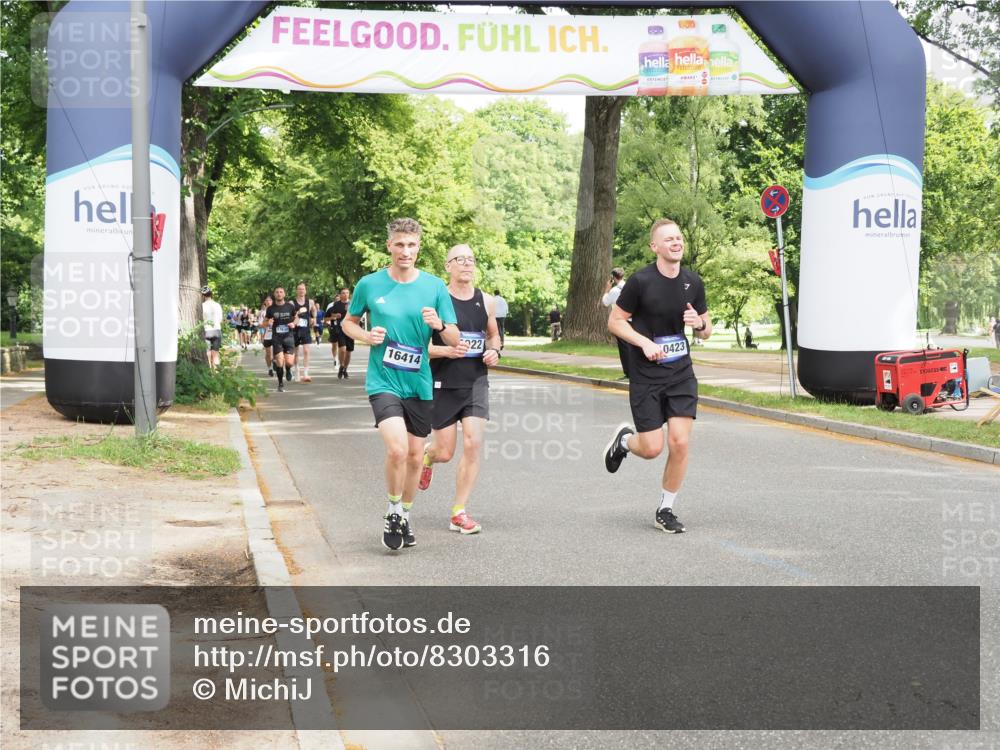29.06.2025 - hella hamburg halbmarathon MichiJ http://msf.ph/oto/8303316 29.06.2025 10:34:59 Zwischen KM18-KM19 1689, 1942, 5022, 5650, 6203, 7480, 8852, 9305, 10423, 13223, 13554, 14618, 14619, 15026, 16414, 17846, 18118 meine-sportfotos.de