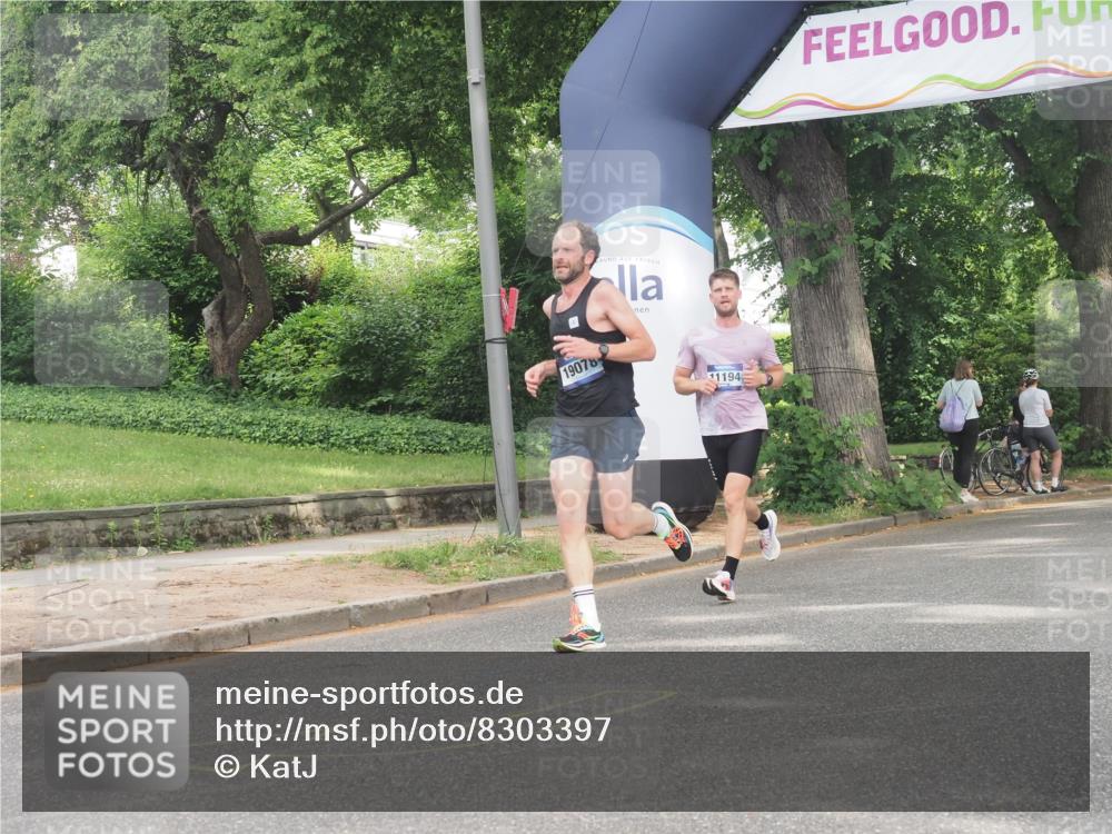 29.06.2025 - hella hamburg halbmarathon KatJ http://msf.ph/oto/8303397 29.06.2025 10:14:13 Zwischen KM18-KM19  meine-sportfotos.de