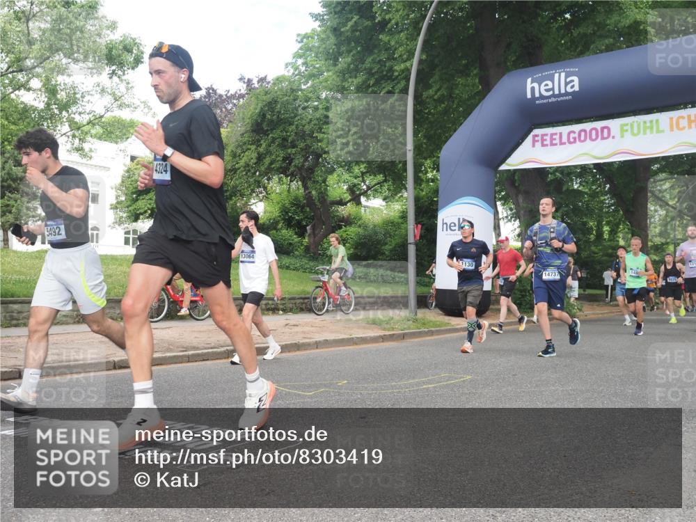 29.06.2025 - hella hamburg halbmarathon KatJ http://msf.ph/oto/8303419 29.06.2025 10:43:33 Zwischen KM18-KM19 1130, 1485, 2083, 2250, 5492, 7547 meine-sportfotos.de