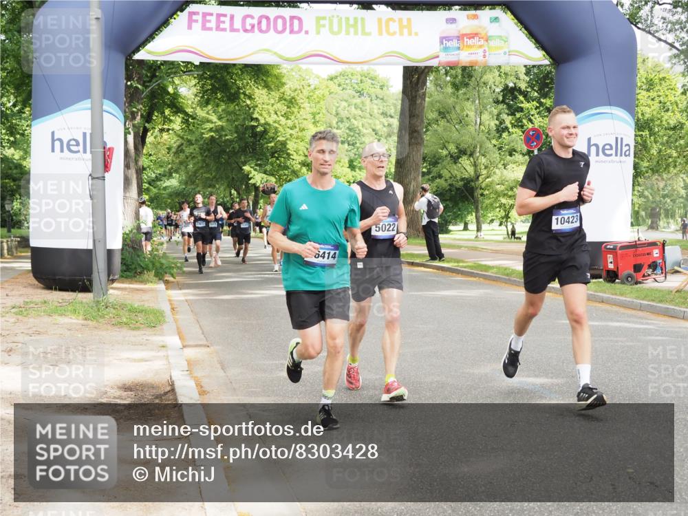 29.06.2025 - hella hamburg halbmarathon MichiJ http://msf.ph/oto/8303428 29.06.2025 10:35:00 Zwischen KM18-KM19 1689, 1942, 5022, 5650, 6203, 7480, 8852, 9305, 10423, 13554, 14618, 14619, 15026, 16414, 17846, 18118 meine-sportfotos.de