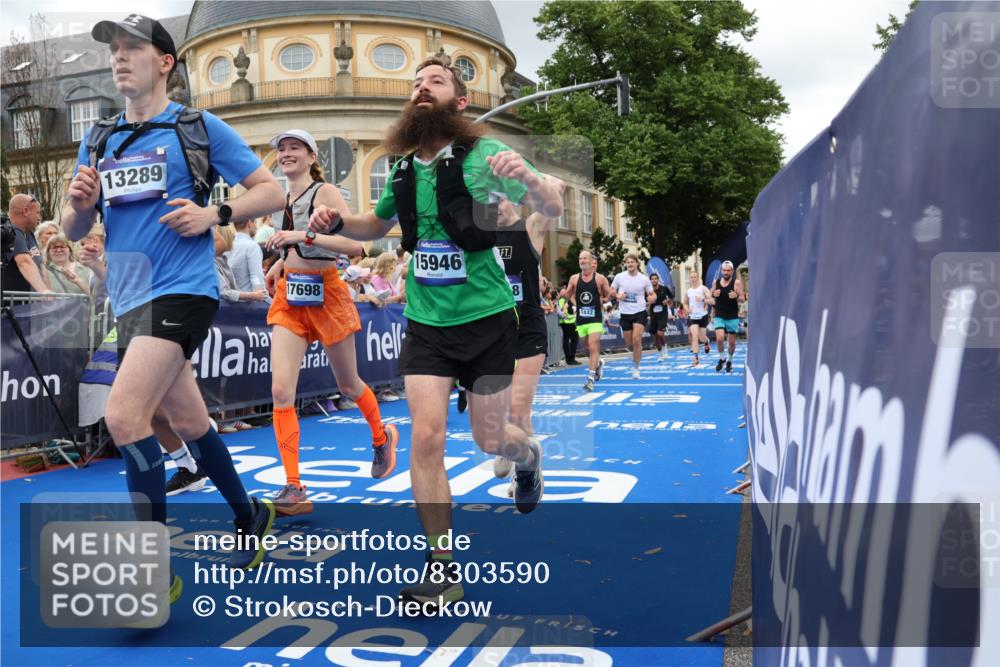 29.06.2025 - hella hamburg halbmarathon Strokosch-Dieckow http://msf.ph/oto/8303590 29.06.2025 10:54:23 Ziel 1267, 1442, 3426, 3794, 4635, 4868, 6511, 6512, 7129, 8223, 8772, 11009, 11430, 11797, 11799, 12321, 12362, 13289, 13803, 15146, 15946, 16327, 16574, 16750, 16879, 17087, 17698, 18268, 19067 meine-sportfotos.de