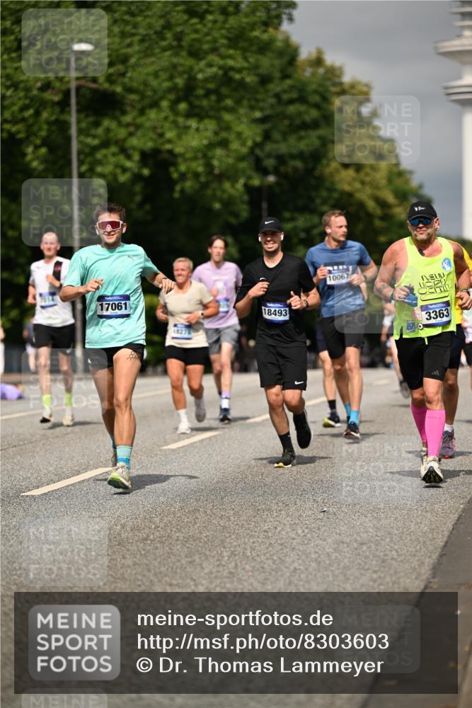29.06.2025 - hella hamburg halbmarathon Dr. Thomas Lammeyer http://msf.ph/oto/8303603 29.06.2025 10:16:31 Kennedybrücke 1249, 1610, 1785, 1850, 1851, 2942, 2963, 2964, 3182, 3248, 3262, 3363, 4453, 4532, 5150, 5166, 5176, 6822, 7014, 7907, 8917, 8971, 9428, 9705, 10067, 10402, 10409, 10685, 11025 meine-sportfotos.de