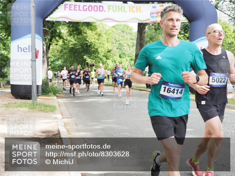 29.06.2025 - hella hamburg halbmarathon MichiJ http://msf.ph/oto/8303628 29.06.2025 10:35:01 Zwischen KM18-KM19 1689, 1942, 5022, 5650, 6203, 7480, 8852, 10423, 13554, 14594, 14618, 14619, 15026, 16414, 17229 meine-sportfotos.de