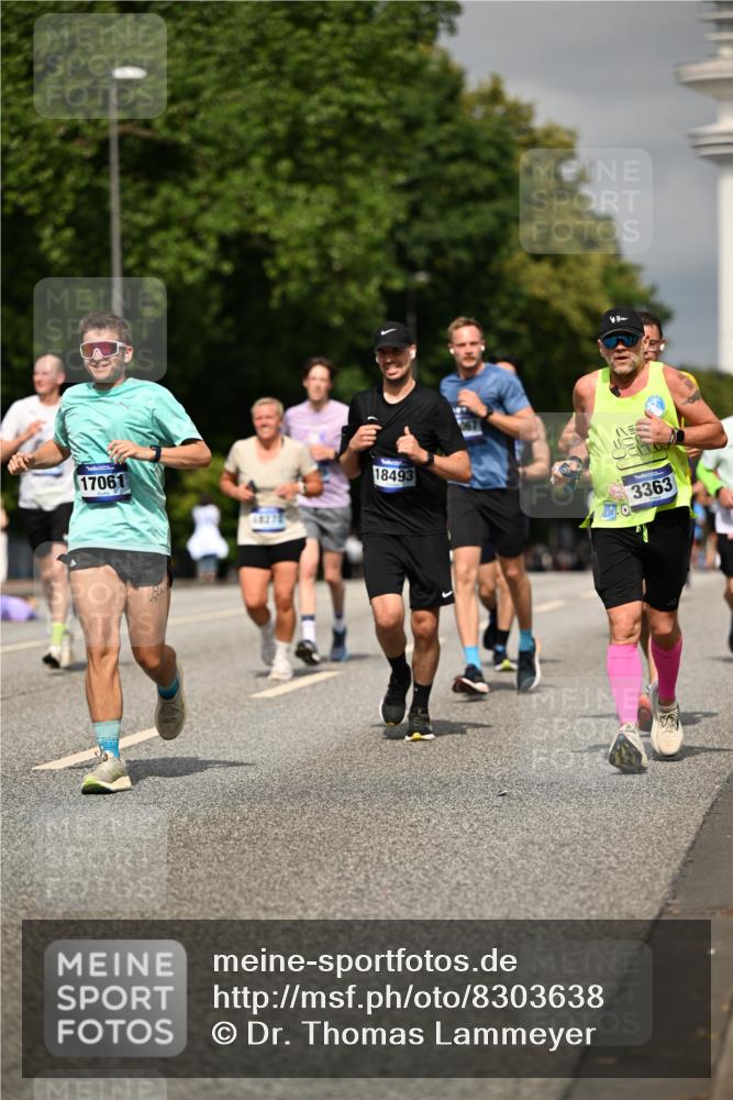 29.06.2025 - hella hamburg halbmarathon Dr. Thomas Lammeyer http://msf.ph/oto/8303638 29.06.2025 10:16:32 Kennedybrücke 1249, 1610, 1785, 1850, 1851, 2531, 2942, 2963, 2964, 3182, 3248, 3363, 4453, 4532, 5150, 5166, 5176, 6822, 7014, 7907, 8405, 8917, 8971, 9428, 9705, 10067, 10402, 10409, 10685, 11025 meine-sportfotos.de
