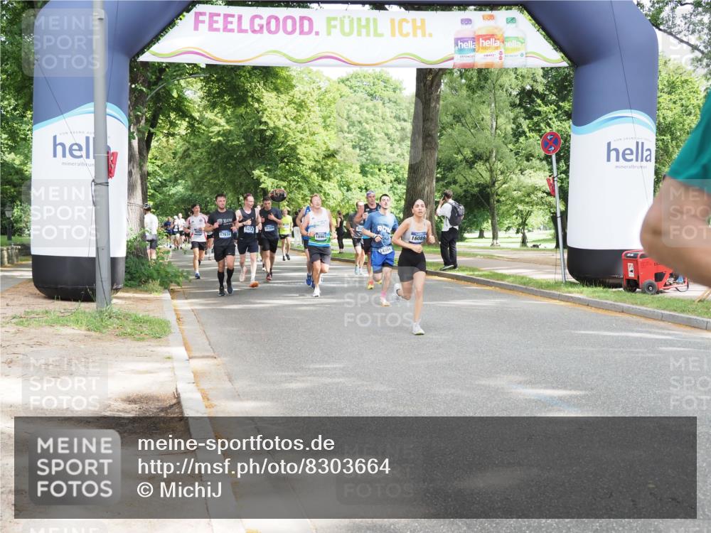 29.06.2025 - hella hamburg halbmarathon MichiJ http://msf.ph/oto/8303664 29.06.2025 10:35:01 Zwischen KM18-KM19 1689, 1942, 5022, 5650, 6203, 7480, 8852, 10423, 13554, 14594, 14618, 14619, 15026, 16414, 17229 meine-sportfotos.de