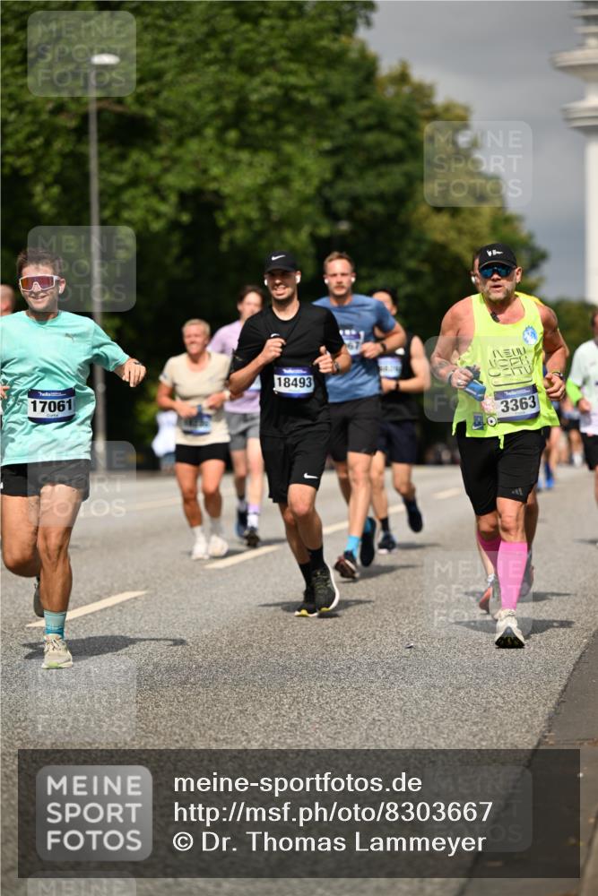 29.06.2025 - hella hamburg halbmarathon Dr. Thomas Lammeyer http://msf.ph/oto/8303667 29.06.2025 10:16:32 Kennedybrücke 1249, 1610, 1785, 1850, 1851, 2531, 2942, 2963, 2964, 3182, 3248, 3363, 4453, 4532, 5150, 5166, 5176, 6822, 7014, 7907, 8405, 8917, 8971, 9428, 9705, 10067, 10402, 10409, 10685, 11025 meine-sportfotos.de