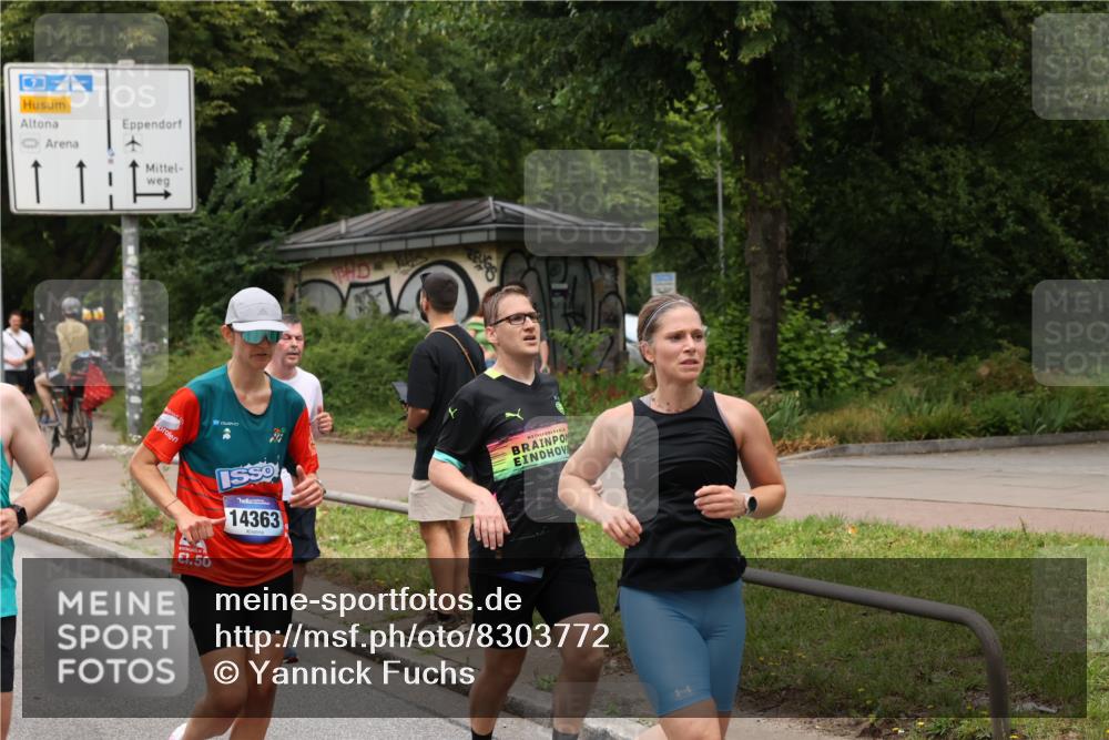 29.06.2025 - hella hamburg halbmarathon Yannick Fuchs http://msf.ph/oto/8303772 29.06.2025 10:50:06 20KM 1130, 1180, 1877, 2378, 2982, 3042, 3048, 4594, 4813, 4951, 5287, 5465, 5721, 5744, 6759, 7646, 7742, 8311, 8330, 8639, 8863, 8968, 8996, 9246, 9622, 9903, 10084, 11143, 11309, 11554, 11638, 11870, 12196, 12515, 12858, 13474, 14363, 14461, 15134, 16008, 16009, 16043, 16375, 16434, 16620, 16625, 17468, 18117, 18125, 18325, 18340, 18495, 18531, 18634, 18966, 19152 meine-sportfotos.de