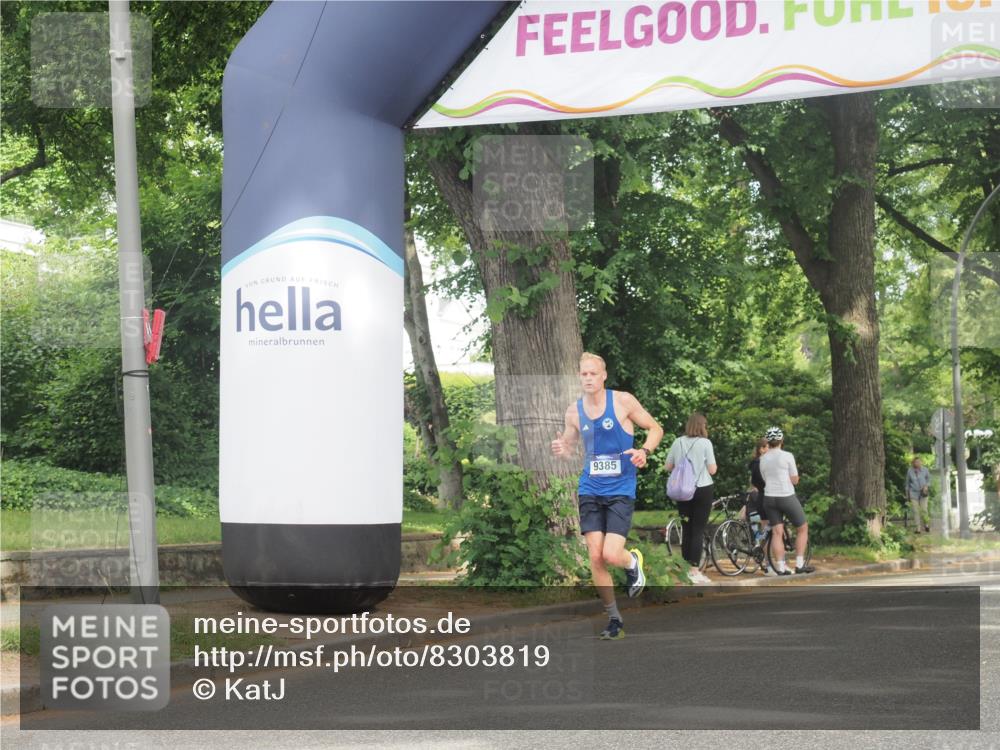 29.06.2025 - hella hamburg halbmarathon KatJ http://msf.ph/oto/8303819 29.06.2025 10:14:16 Zwischen KM18-KM19  meine-sportfotos.de