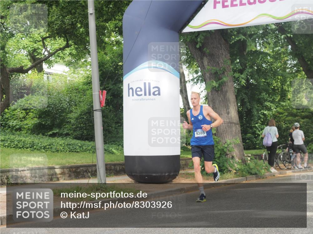 29.06.2025 - hella hamburg halbmarathon KatJ http://msf.ph/oto/8303926 29.06.2025 10:14:17 Zwischen KM18-KM19  meine-sportfotos.de