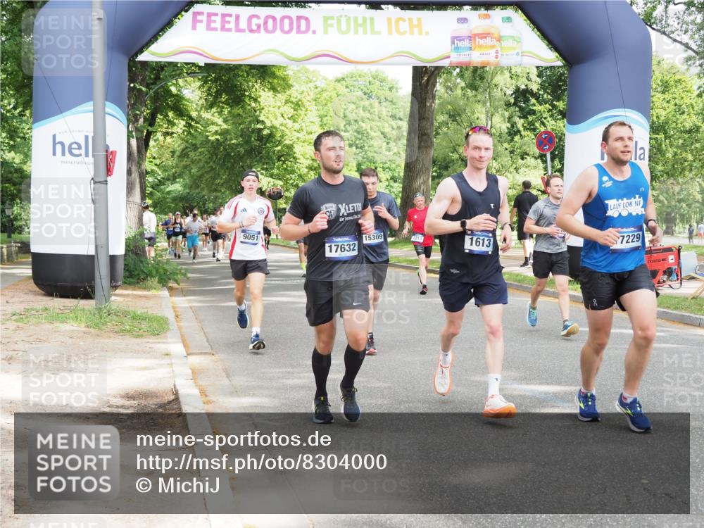 29.06.2025 - hella hamburg halbmarathon MichiJ http://msf.ph/oto/8304000 29.06.2025 10:35:05 Zwischen KM18-KM19 1613, 1689, 2274, 4528, 5022, 5650, 6203, 9051, 10423, 14594, 15309, 16089, 16414, 17229, 17632, 18882, 18963 meine-sportfotos.de