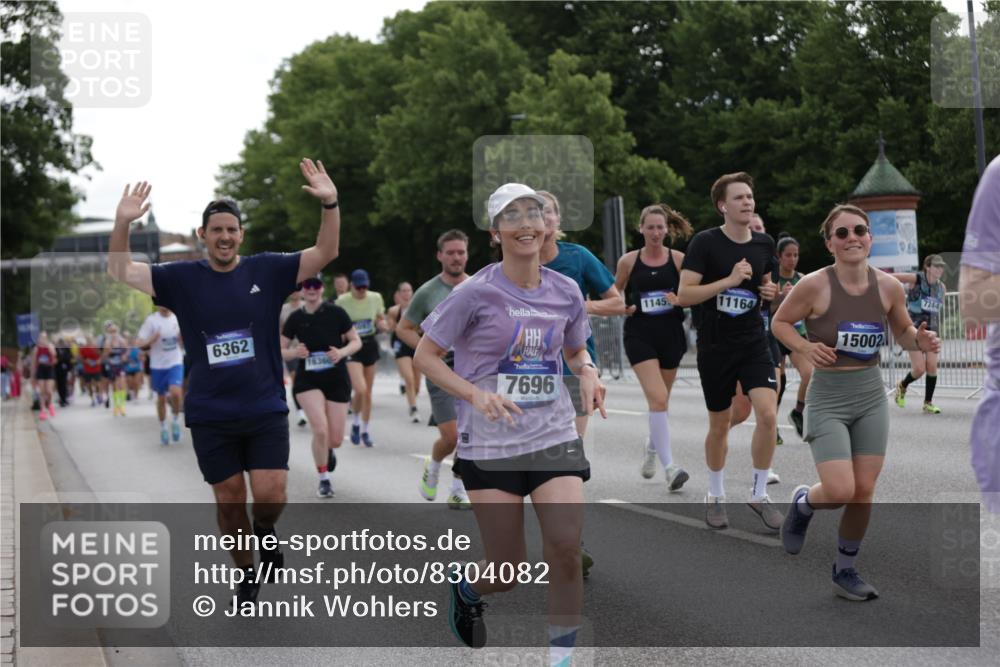 29.06.2025 - hella hamburg halbmarathon Jannik Wohlers http://msf.ph/oto/8304082 29.06.2025 10:37:30 Lombardsbrücke 1475, 1578, 1799, 1985, 2853, 3230, 3246, 3880, 4921, 5139, 5522, 6362, 6697, 7244, 7321, 7350, 7629, 7696, 8198, 8199, 8985, 9247, 9288, 9895, 10025, 10159, 10836, 11087, 11152, 11164, 11421, 11456, 11457, 11479, 11543, 11882, 12242, 12997, 13650, 14018, 15002, 15329, 15418, 15511, 15762, 16211, 16220, 16360, 17389, 17793, 18317, 18319, 18572, 18937 meine-sportfotos.de