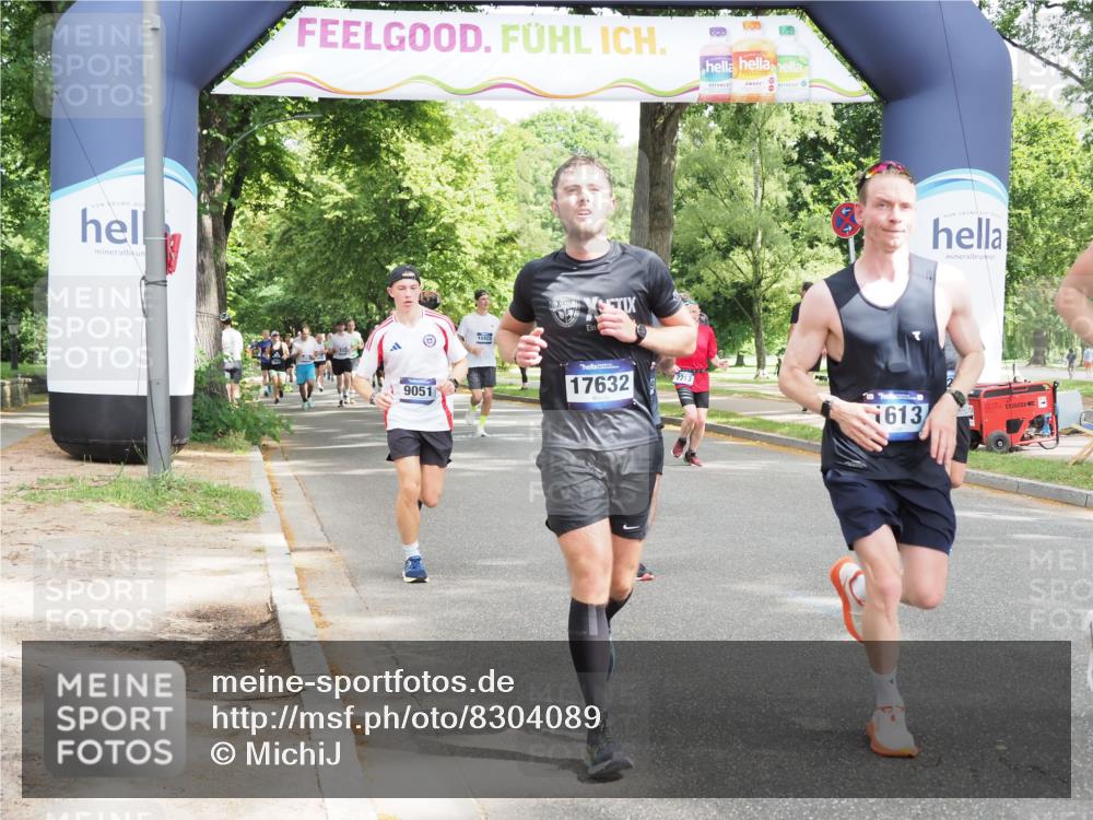 29.06.2025 - hella hamburg halbmarathon MichiJ http://msf.ph/oto/8304089 29.06.2025 10:35:06 Zwischen KM18-KM19 1613, 2213, 2274, 4528, 9051, 14594, 15309, 16089, 17229, 17632, 18882, 18963 meine-sportfotos.de