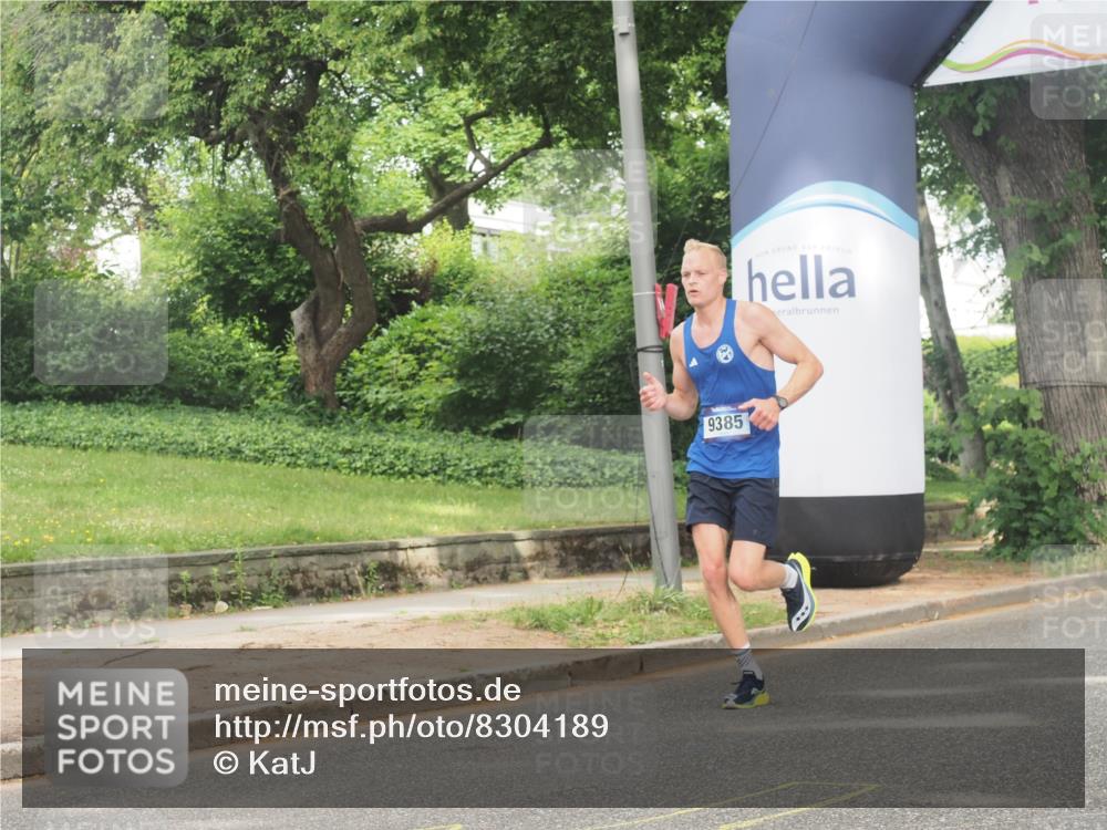 29.06.2025 - hella hamburg halbmarathon KatJ http://msf.ph/oto/8304189 29.06.2025 10:14:18 Zwischen KM18-KM19  meine-sportfotos.de