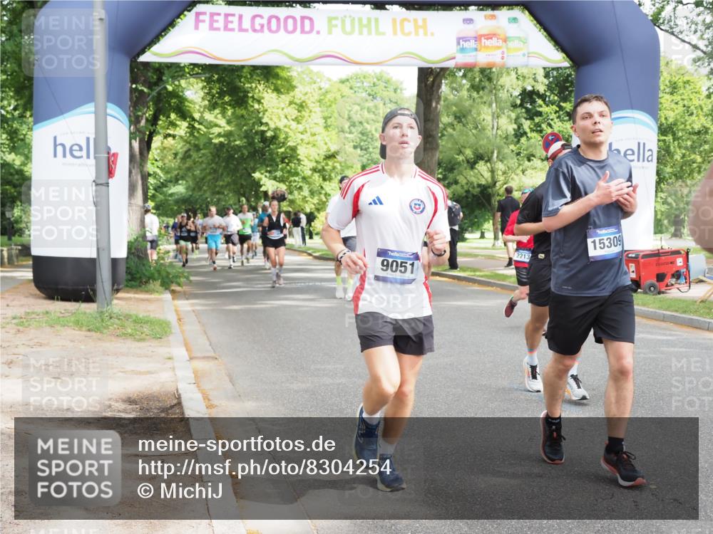 29.06.2025 - hella hamburg halbmarathon MichiJ http://msf.ph/oto/8304254 29.06.2025 10:35:07 Zwischen KM18-KM19 1613, 2213, 2274, 4528, 9051, 14594, 15309, 15923, 16089, 17229, 17632, 18882, 18963 meine-sportfotos.de