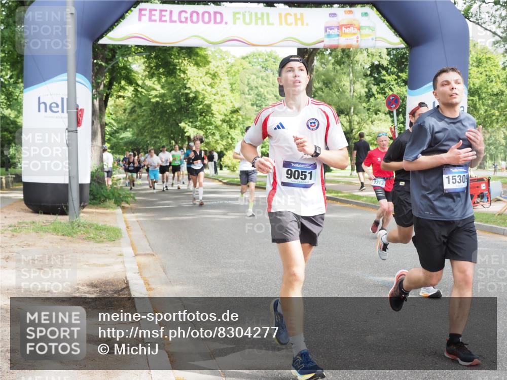 29.06.2025 - hella hamburg halbmarathon MichiJ http://msf.ph/oto/8304277 29.06.2025 10:35:07 Zwischen KM18-KM19 1613, 2213, 2274, 4528, 9051, 14594, 15309, 15923, 16089, 17229, 17632, 18882, 18963 meine-sportfotos.de