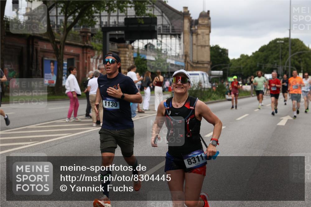 29.06.2025 - hella hamburg halbmarathon Yannick Fuchs http://msf.ph/oto/8304445 29.06.2025 10:50:08 20KM 1130, 1180, 1877, 2378, 2982, 3042, 3048, 4594, 4813, 4951, 5287, 5465, 5721, 5744, 6759, 7037, 7547, 7646, 7742, 8311, 8330, 8639, 8863, 8968, 8996, 9246, 9622, 9903, 10084, 11143, 11309, 11554, 11638, 11870, 12515, 12858, 14363, 14461, 15134, 16008, 16009, 16043, 16375, 16434, 16620, 16625, 17468, 17660, 18117, 18125, 18325, 18340, 18495, 18531, 18634, 18867, 18966, 19152 meine-sportfotos.de