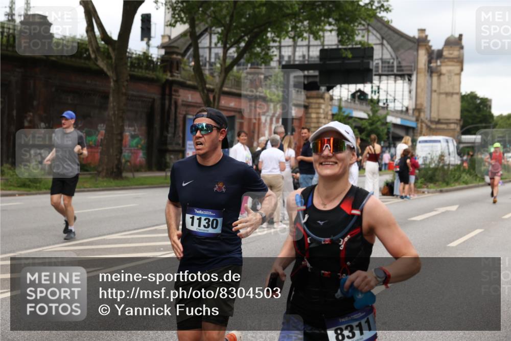 29.06.2025 - hella hamburg halbmarathon Yannick Fuchs http://msf.ph/oto/8304503 29.06.2025 10:50:08 20KM 1130, 1180, 1877, 2378, 2982, 3042, 3048, 4594, 4813, 4951, 5287, 5465, 5721, 5744, 6759, 7037, 7547, 7646, 7742, 8311, 8330, 8639, 8863, 8968, 8996, 9246, 9622, 9903, 10084, 11143, 11309, 11554, 11638, 11870, 12515, 12858, 14363, 14461, 15134, 16008, 16009, 16043, 16375, 16434, 16620, 16625, 17468, 17660, 18117, 18125, 18325, 18340, 18495, 18531, 18634, 18867, 18966, 19152 meine-sportfotos.de