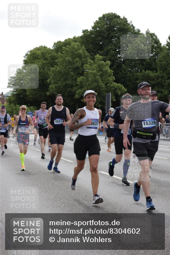 29.06.2025 - hella hamburg halbmarathon Jannik Wohlers http://msf.ph/oto/8304602 29.06.2025 10:37:39 Lombardsbrücke 1196, 1394, 1578, 1799, 1901, 1966, 1985, 2786, 3242, 3880, 4414, 4921, 5713, 6199, 6362, 6697, 7118, 7165, 7244, 7552, 7629, 7696, 7914, 8198, 8199, 8539, 8615, 8696, 8985, 9350, 9391, 10025, 10836, 11152, 11164, 11421, 11456, 11457, 11479, 11543, 12573, 12892, 12997, 13103, 13442, 14018, 14163, 15002, 15329, 15355, 15418, 15511, 15562, 15762, 16211, 16220, 16360, 16658, 16876, 17053, 17389, 18572, 18592, 18937 meine-sportfotos.de