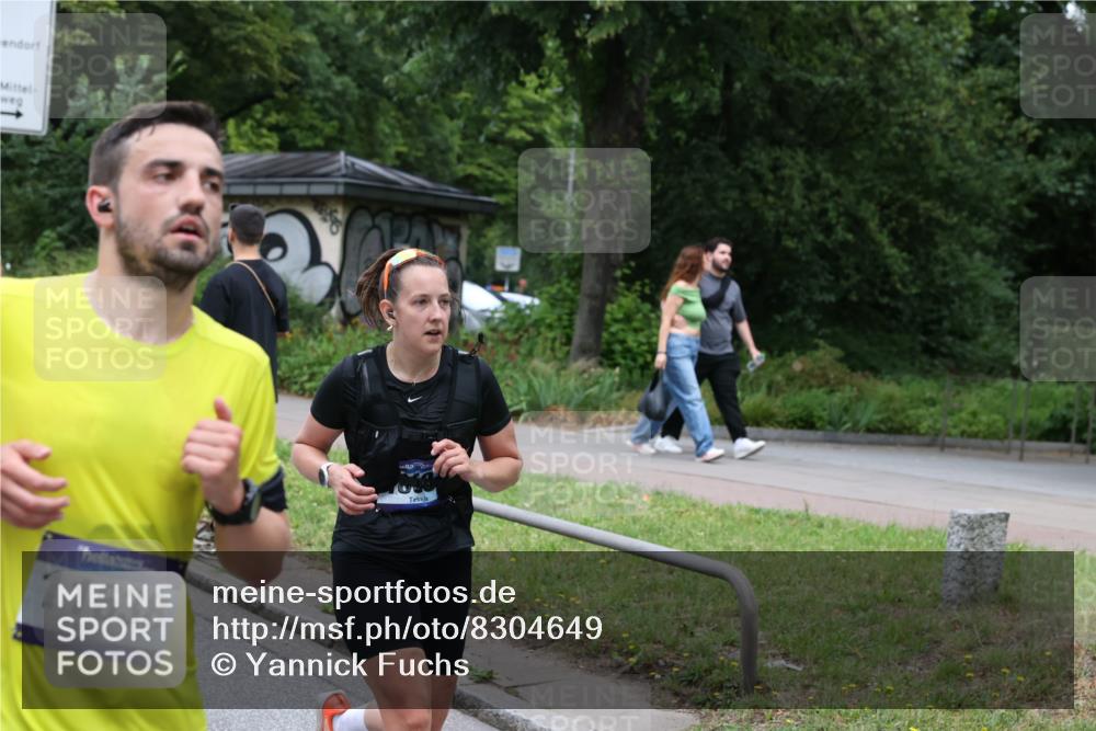 29.06.2025 - hella hamburg halbmarathon Yannick Fuchs http://msf.ph/oto/8304649 29.06.2025 10:50:10 20KM 1130, 1180, 1877, 2083, 2378, 2982, 3042, 3048, 4594, 4813, 5287, 5465, 5721, 5744, 6759, 7037, 7547, 7646, 7742, 8311, 8330, 8639, 8863, 8968, 8996, 9246, 9622, 9903, 10084, 10093, 10665, 11143, 11309, 11554, 11638, 11870, 12515, 12858, 13691, 14363, 14461, 14867, 15134, 16008, 16009, 16043, 16375, 16434, 16620, 16625, 17468, 17660, 17993, 18117, 18125, 18325, 18531, 18634, 18867, 18966 meine-sportfotos.de